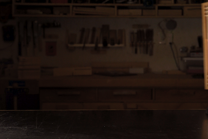 A GIF of the Ginkgo Lamp.